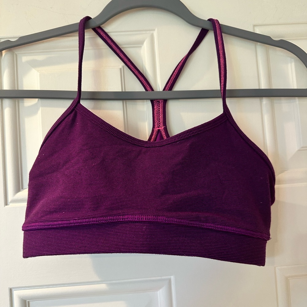 Lululemon sports bra